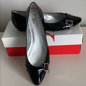 Anne Klein patent leather flats